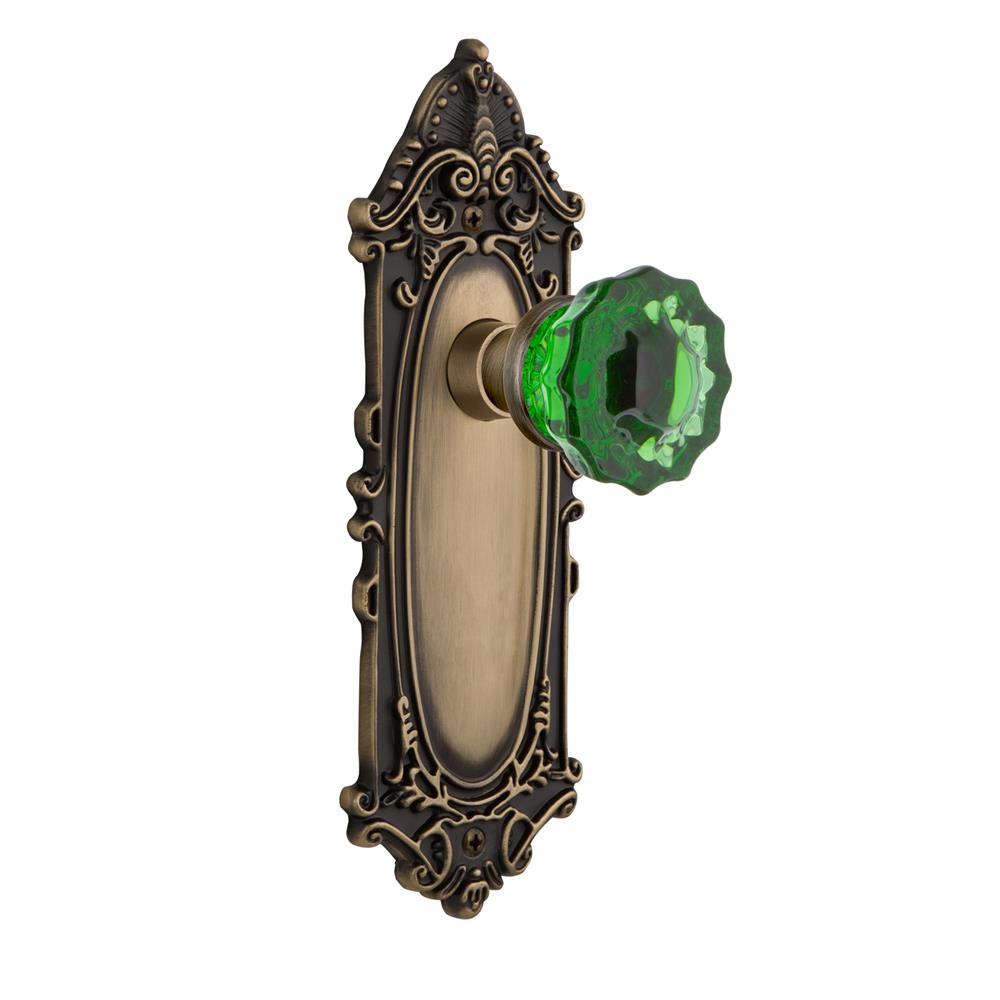 Nostalgic Warehouse VICCRE Colored Crystal Victorian Plate Passage Crystal Emerald Glass Door Knob in Antique Brass